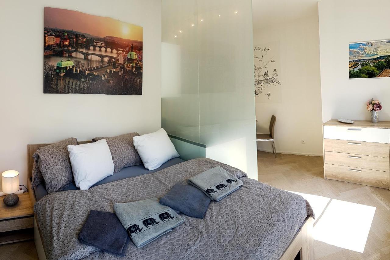 Onsite Free Garage Parking, 10Min Centre By Bus Διαμέρισμα Πράγα Εξωτερικό φωτογραφία